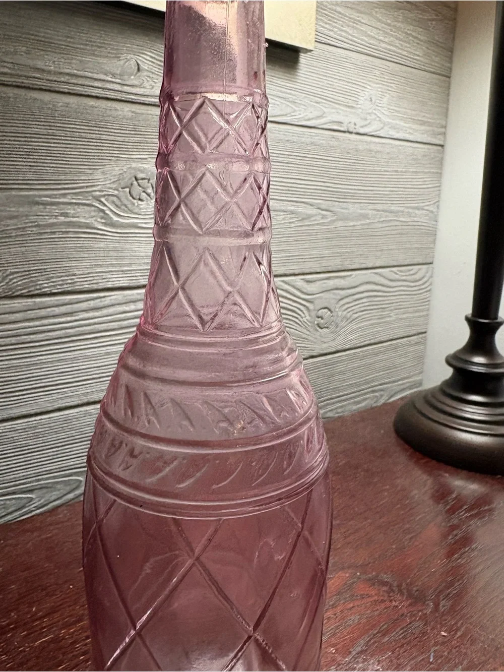 Vintage -style Pink Glass Decanter-diamond geometric pattern w/ glass stopper